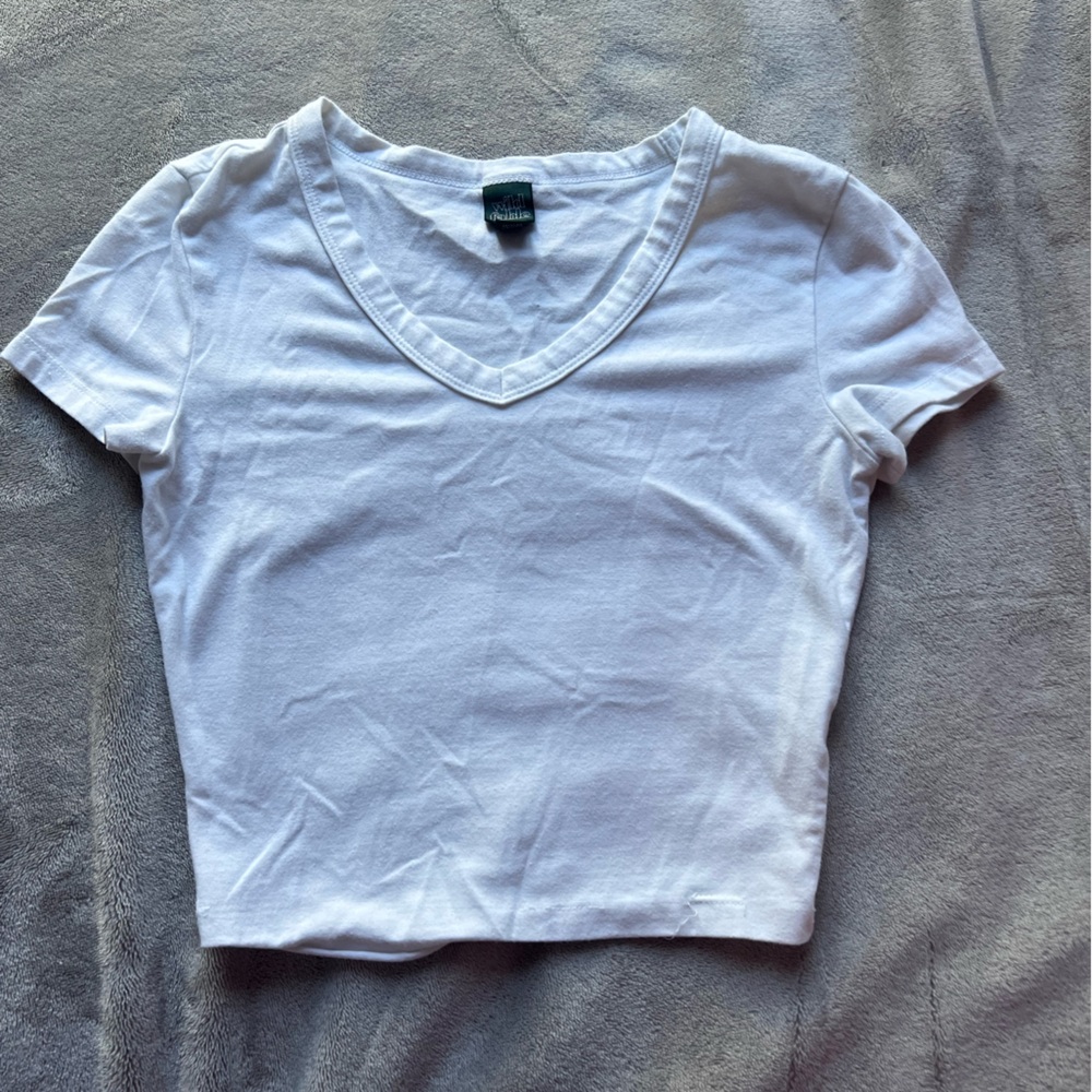 White cropped tight t shirt